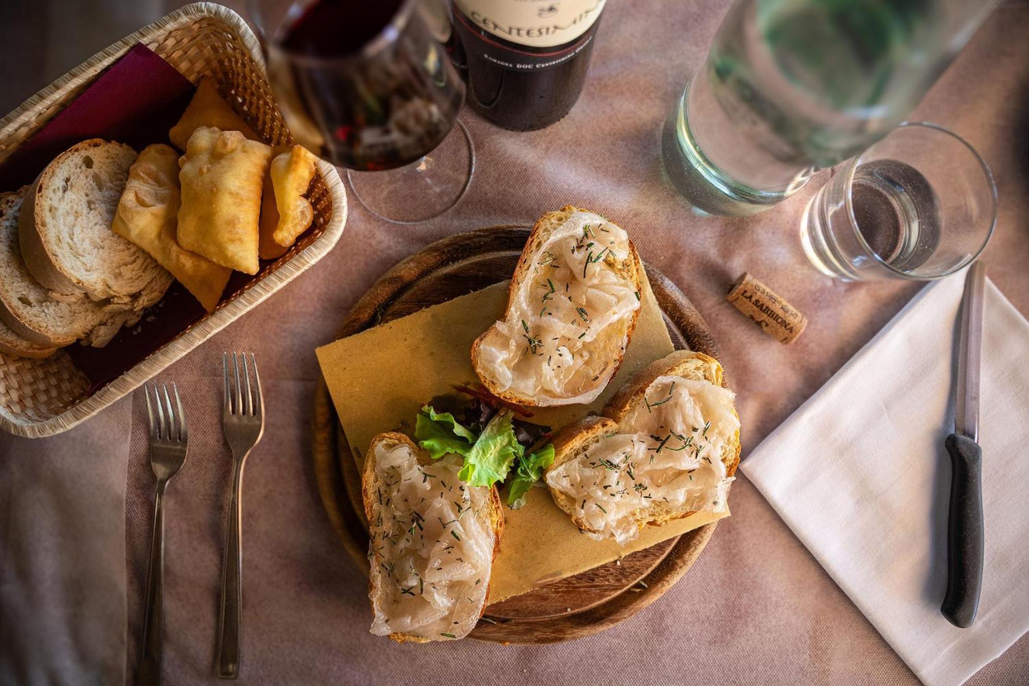 Agriturismo E Cantina La Sabbiona ฟาเอนซา ภายนอก รูปภาพ