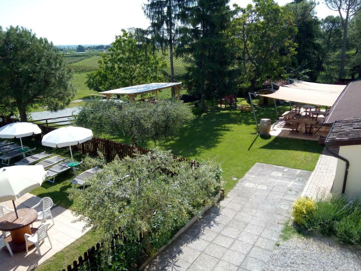 Agriturismo E Cantina La Sabbiona ฟาเอนซา ภายนอก รูปภาพ
